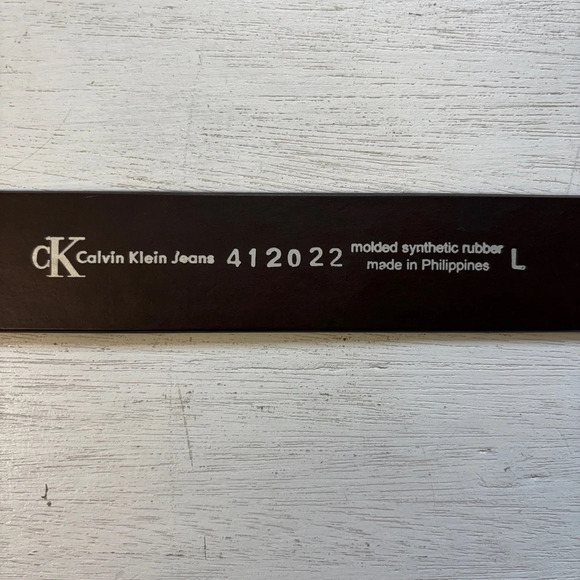 VTG Calvin Klein Jeans Dark Brown Molded Rubber Belt L 31”-35” Hole Range - Picture 6 of 7